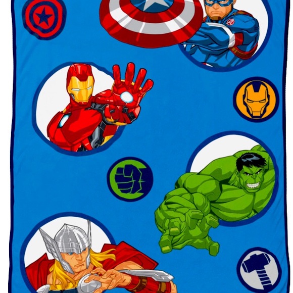 Avengers Multicolor Plush Microfiber Throw - Picture 2 of 3